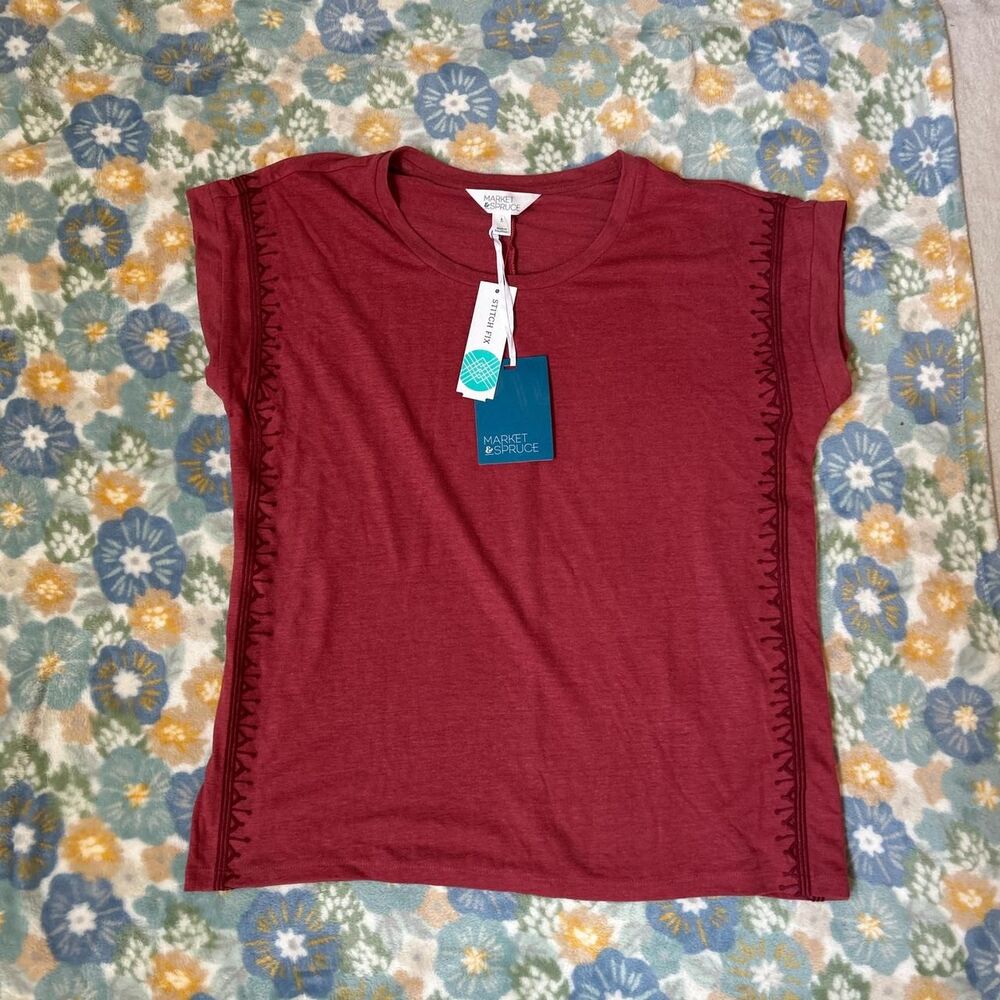 Market & Spruce Red Brandee Scoop Neck Embroidered Linen Tee